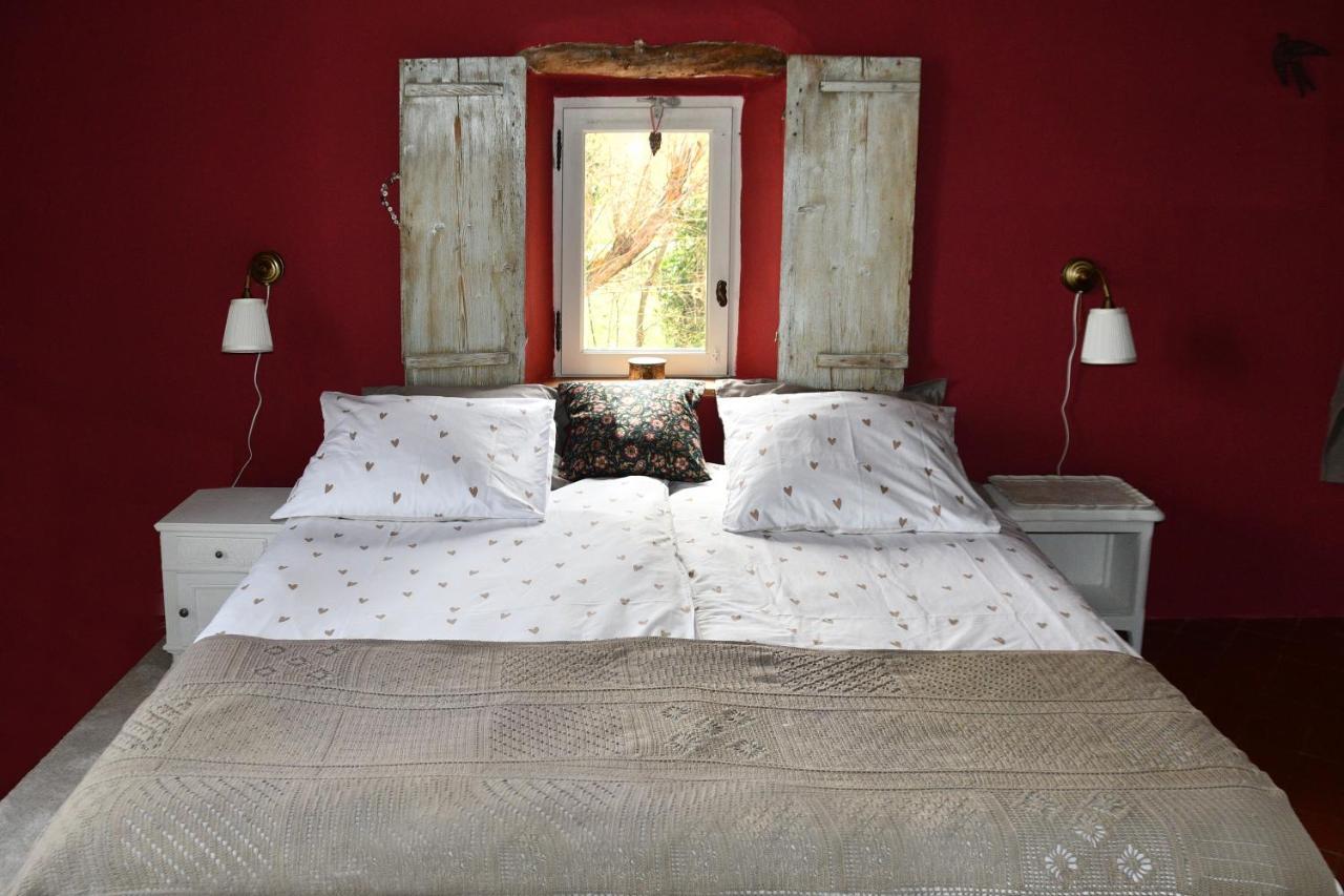Mas Lou Parpaioun Bed & Breakfast Crestet Luaran gambar