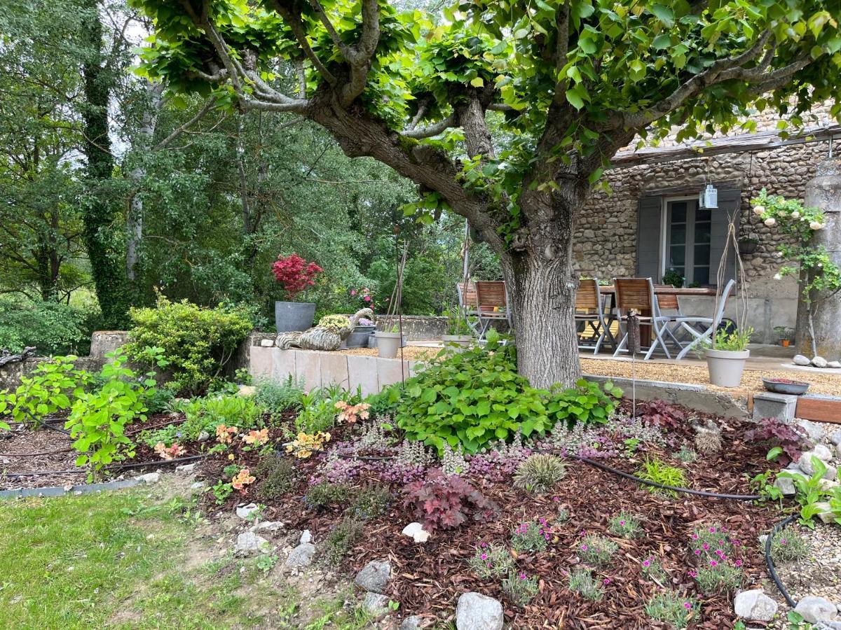 Mas Lou Parpaioun Bed & Breakfast Crestet Luaran gambar