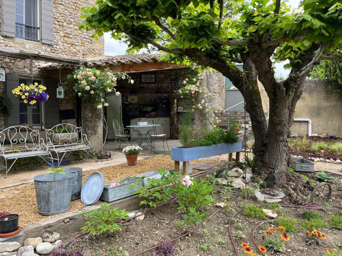 Mas Lou Parpaioun Bed & Breakfast Crestet Luaran gambar